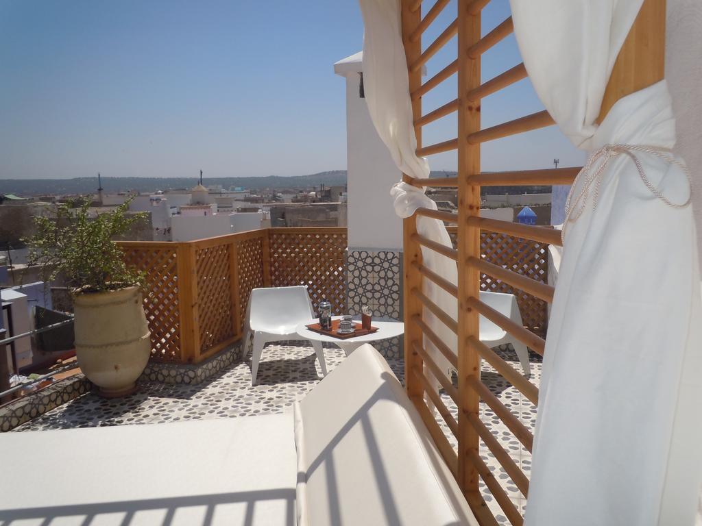 Riad Emotion เอสเซาอิรา ภายนอก รูปภาพ