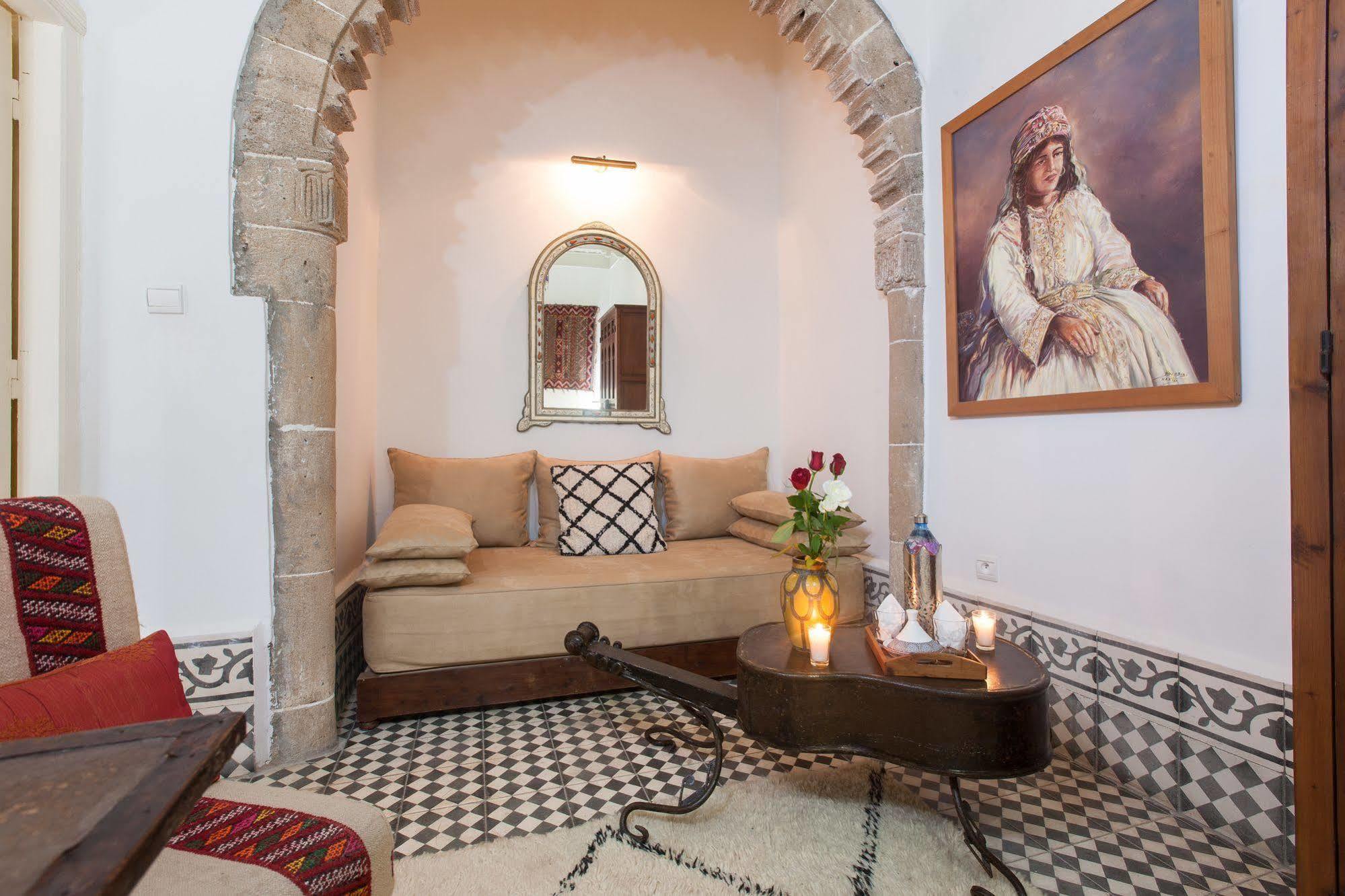Riad Emotion เอสเซาอิรา ภายนอก รูปภาพ