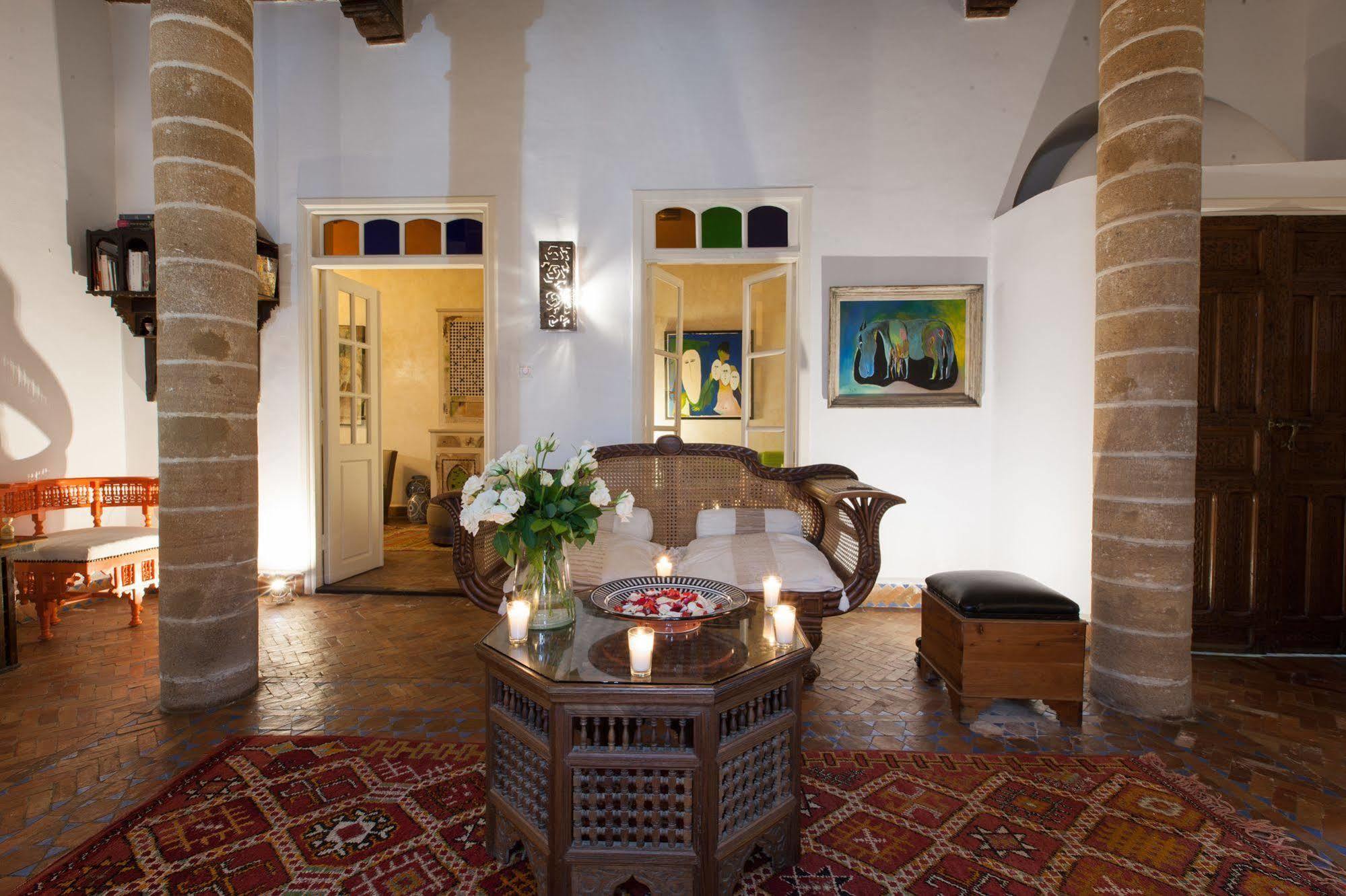 Riad Emotion เอสเซาอิรา ภายนอก รูปภาพ